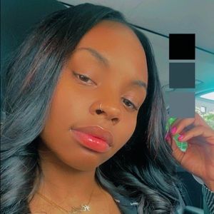 Meet your Posher, Brittney